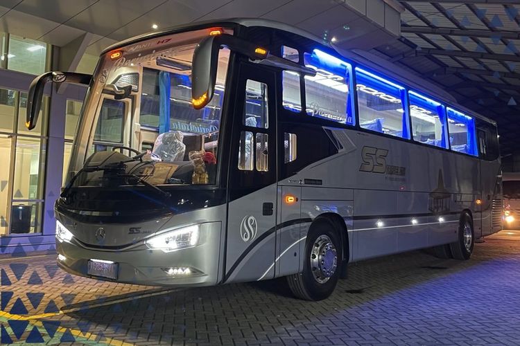 Bus baru PO SS Travelink