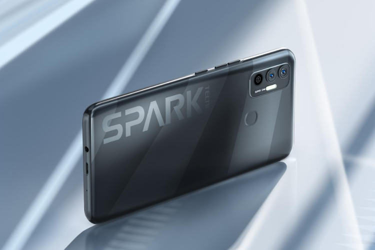 Tecno Spark 7 NFC varian warna Magnet Black.