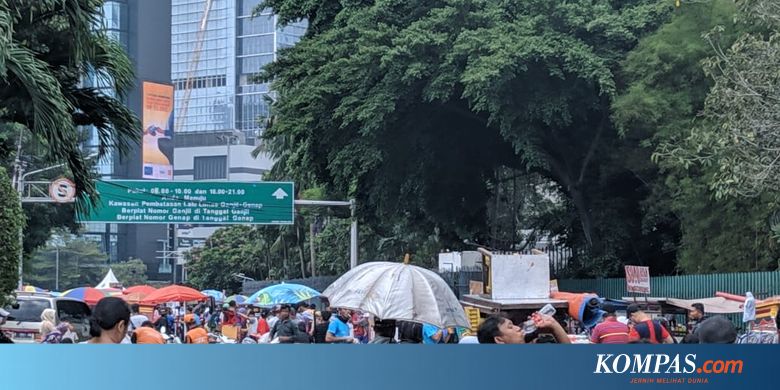 Protes PKL di Car Free Day ke Anies: Katanya Trotoar untuk Jualan, Kenapa Sekarang Diusir?