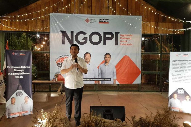 Emil Dardak hadiri acara konsolidasi relawan Prabowo-Gibran di Surabaya, Senin (18/12/2023) malam