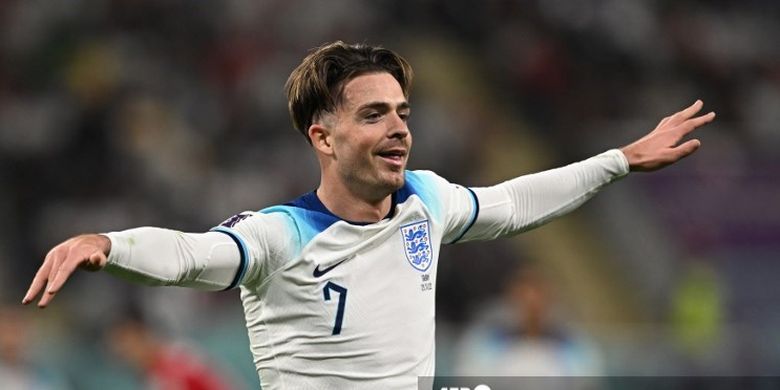 Winger timnas Inggris Jack Grealish berselebrasi usai mencetak gol ke gawang Iran pada laga matchday pertama Grup B Piala Dunia 2022 di Khalifa International Stadium, Doha, Qatar, Senin (21/11/2022) malam WIB. Timnas Inggris menang 6-2 atas Iran.