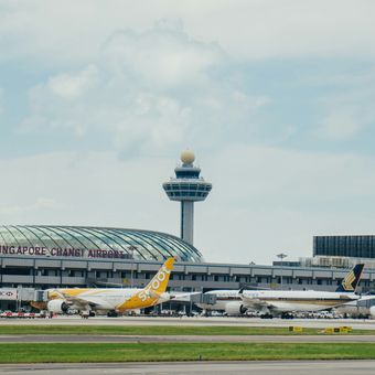 Singapore Changi Airport, salah satu bandara terbaik di Asia.