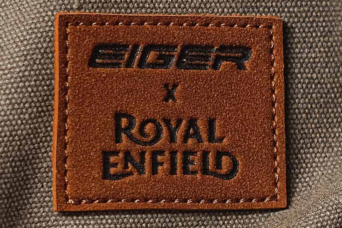 Pada koleksi EIGER X Royal Enfield, terdapat tiga kemeja yang dilengkapi patch bertuliskan EIGER X Royal Enfield sehingga memberikan kesan tangguh sekaligus klasik.