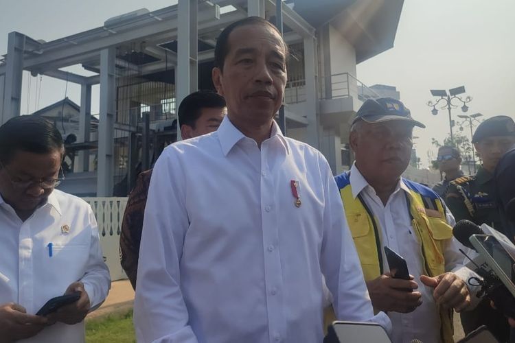 Presiden RI Joko Widodo mengatakan, banjir di Jakarta baru tertangani sekitar 62 persen dari berbagai upaya yang dilakukan Pemerintah Provinsi (Pemprov) DKI dan wilayah sisi hulu Ibu Kota.  Hal itu sampaikan Jokowi dalam sambutan peresmian Sodetan Ciliwung di Kelurahan Bidara Cina, Jakarta Timur pada Senin (31/7/2023).