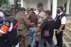 Demo Tolak PPKM di Ambon Ricuh, Mahasiswa dan Satpol PP Terlibat Bentrokan