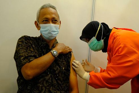 Bulog Kembali Gelar Sentra Vaksinasi untuk Penuhi Minat Warga Jakarta