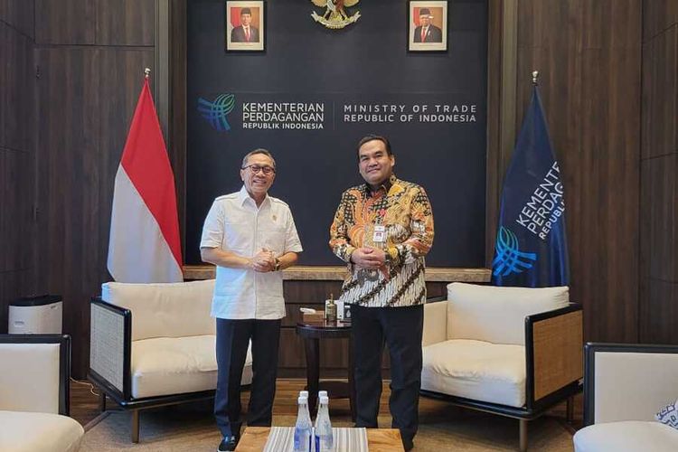 Bupati Blora, Arief Rohman berdiskusi dengan Menteri Perdagangan Zukifli Hasan di Kantor Kementerian Perdagangan, Jakarta pada Senin (1/8/2022)