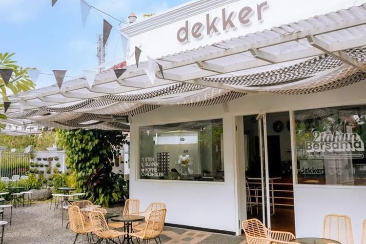 Suasana Dekker Koffie yang menjadi tempat favorit nobar timnas Indonesia di Kota Malang.