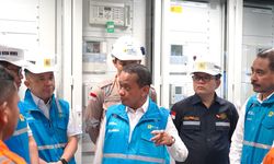 Kunjungi Maluku, Menteri ESDM Pastikan Listrik PLN di Indonesia Timur Andal Hadapi Nataru