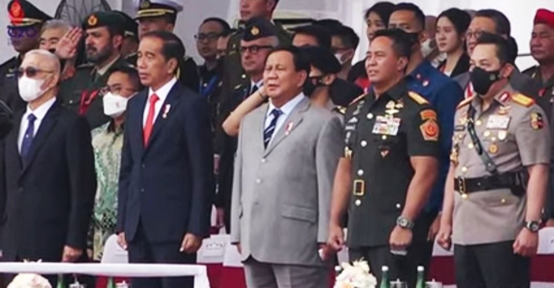 Jokowi Ingatkan Pentingnya Kerja Sama Industri Pertahanan Dalam Negeri dengan Luar Negeri