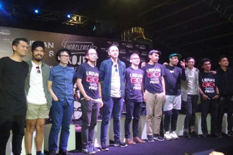 Para band yang terlibat dalam gelaran Urban Gigs menghadiri jumpa pers di Foundry 8, SCBD, Jakarta Selatan, Rabu (22/2/2017). Acara itu digagas oleh Generation-G dengan melibatkan 12 band indie dan diadakan di 14 kota di Indonesia pada Maret-November 2017.
