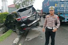 Bus Listrik Pemkot Medan Tabrak 2 Mobil di Belawan, Fortuner Masuk Parit  