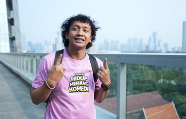 Aktor Erick Estrada ditemui setelah hadir dalam program Hype Talk Kompas.com di Menara Kompas, Palmerah, Rabu (8/11/2023).