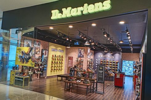 Gerai Dr. Martens di Kota Kasablanka, Terbesar dan Lebih Lengkap