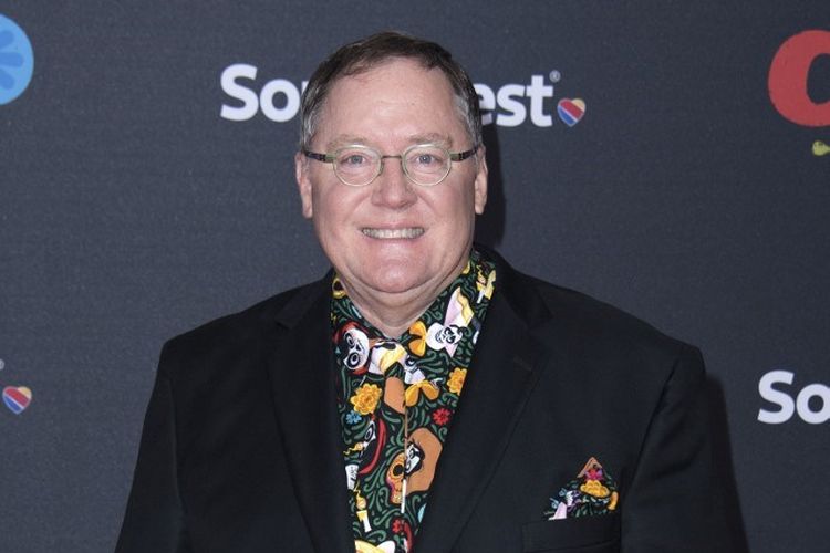 John Lasseter adalah animator jenius dibalik karya Disney seperti Toy Story, Inside Out, Coco hingga Frozen.
