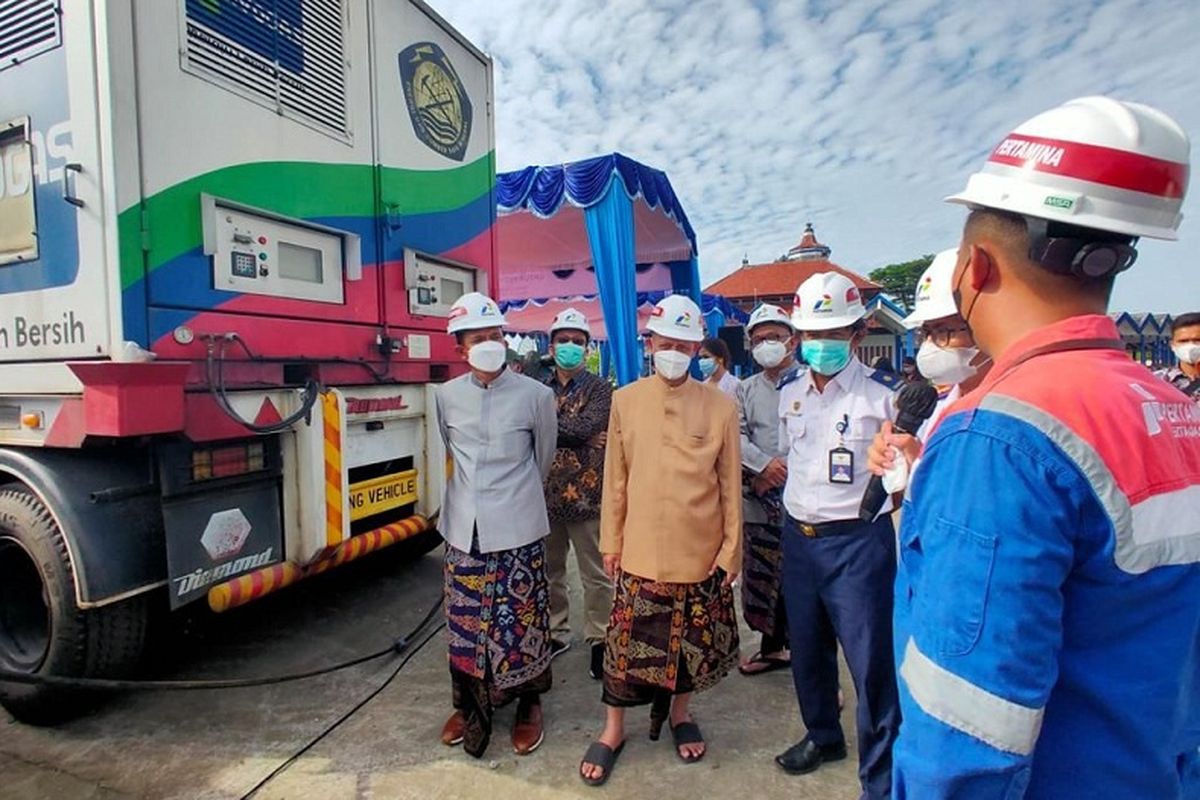 Uji coba penggunaan CNG bertempat di Terminal Mengwi, Badung, Bali pada Kamis (31/3/2022).