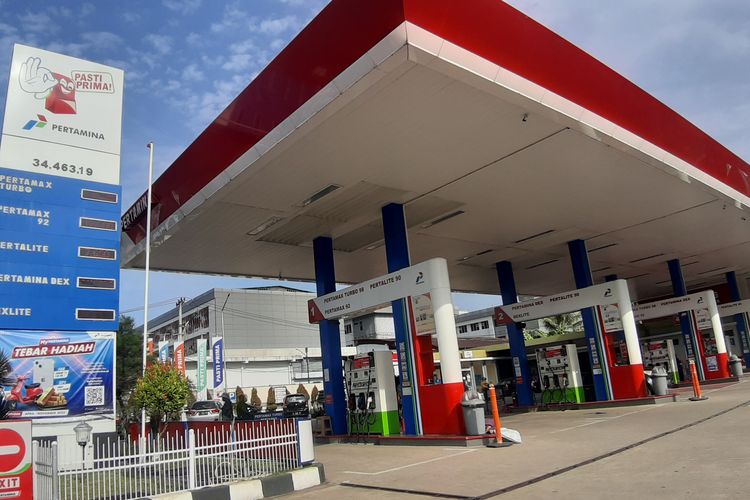 Luhut Sebut Pembelian BBM Subsidi Akan Dibatasi per 17 Agustus 2024, Ini Kata Pertamina