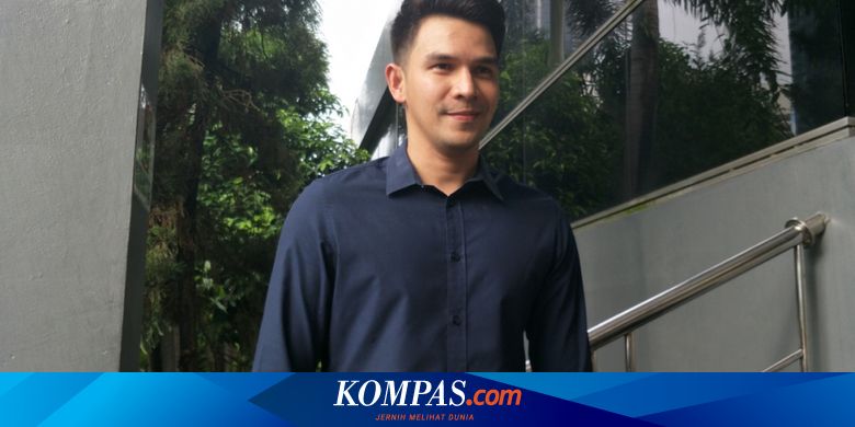 Sidang Cerai Perdana Digelar, Jonathan Frizzy Dilarikan ke Rumah Sakit - Vimarsana News