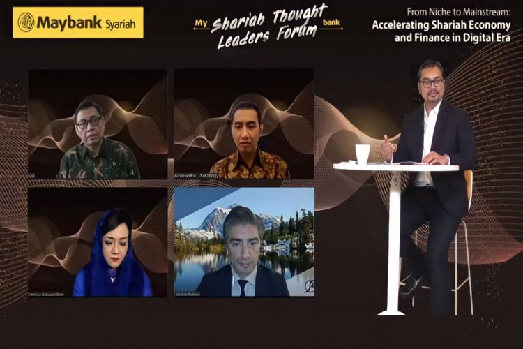 Pada sesi diskusi bertajuk 'Shariah Finance in Digital Age', Maybank Indonesia menghadirkan sejumlah pembicara andal.