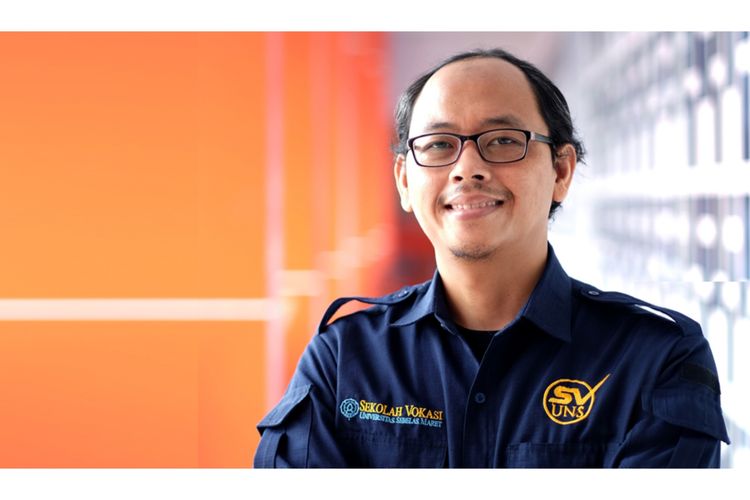 Yudho Yudhanto, lulusan SMK yang kini menjadi dosen UNS dan memiliki usaha bidang startup. 