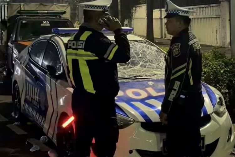 Polisi Buru Pelaku yang Rusak Mobil Patroli Saat Perayaan HUT Jakarta di Bundaran HI
