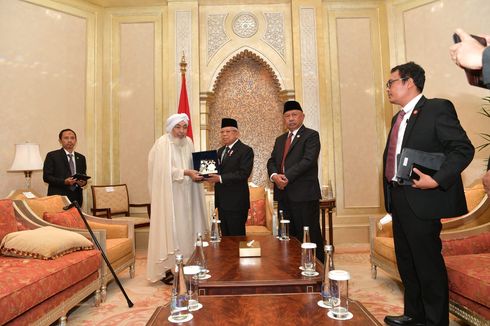Ma'ruf Amin Wakili Jokowi Terima Penghargaan Perdamaian dari Abu Dhabi Forum for Peace