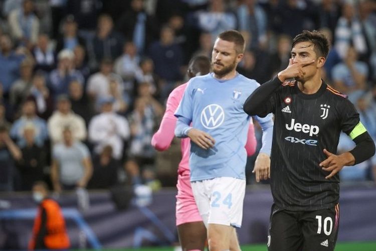Selebrasi bintang Juventus Paulo Dybala seusai mencetak gol dalam pertandingan Grup H Liga Champions antara Malmo vs Juventus, Selasa (14/9/2021) atau Rabu dini hari WIB.