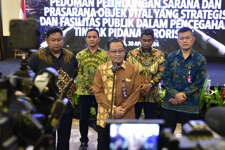 BNPT Apresiasi 18 Pengelola Objek Vital Strategis dan Transportasi