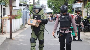 Geger Paket Mencurigakan di Rumah Pendeta Kudus, Penjinak Bom Bongkar Isi Kardus