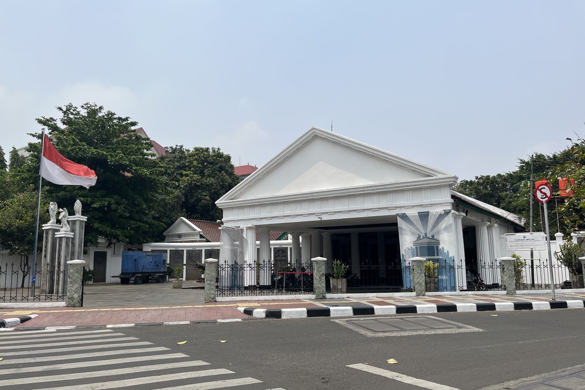 Pameran Jejak Memori “Hikayat Tarekat Mason Bebas di Indonesia” di Museum Taman Prasasti Jakarta, Rabu (1/11/2023).