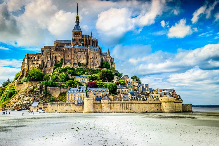 Mont Saint Michel di Negara Perancis.