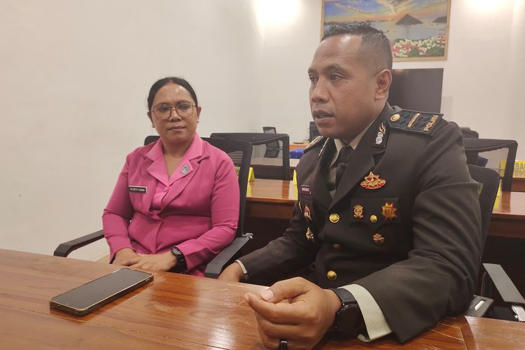 Nyaris Putus Sekolah, Viki Melanjutkan Harapan Bersama Ipda Vinsensius Bagus
