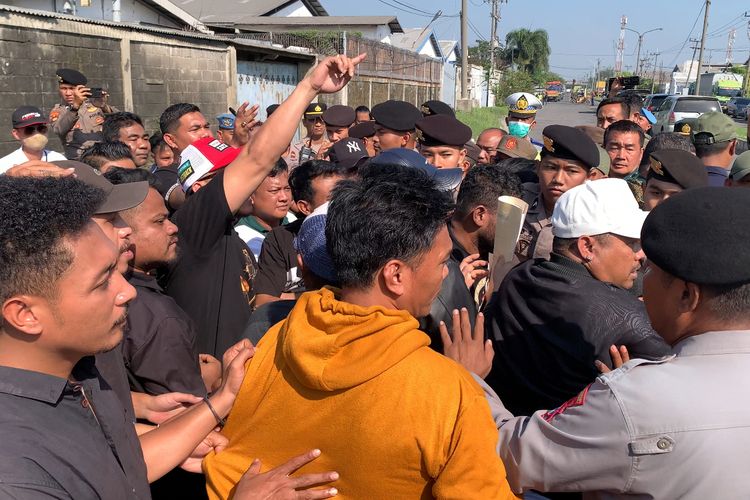 Penyitaan Gudang Korek di Surabaya Diwarnai Ketegangan, Proses Kasasi Masih Jalan