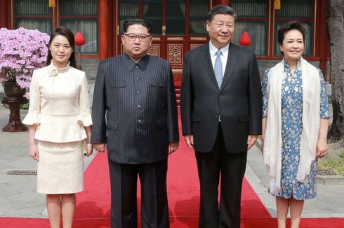 Penampilan Modis Istri Kim Jong Un Saat Berkunjung ke China