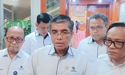 Menaker Minta WNI Tak Kabur ke Luar Negeri:: Lapangan Kerja Ada di Depan Mata