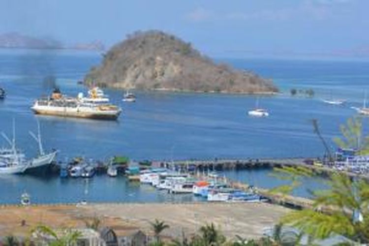 Pelabuhan Labuan Bajo di Kabupaten Manggarai Barat, Nusa Tenggara Timur.