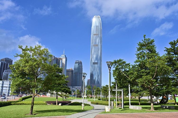Menavigasi Warisan Bisnis dan Kekayaan, Mengapa Hong Kong Muncul sebagai Hub Baru bagi Keluarga Bisnis Indonesia?