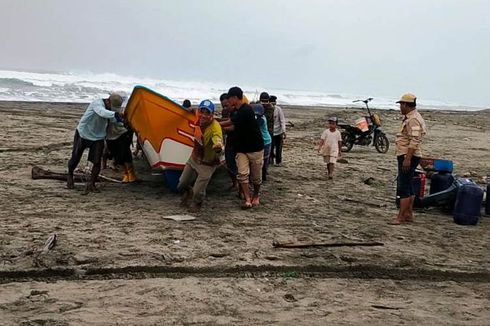 Dihantam Ombak, Kapal Nelayan di Cianjur Pecah dan Tenggelam, 2 Nelayan Hilang