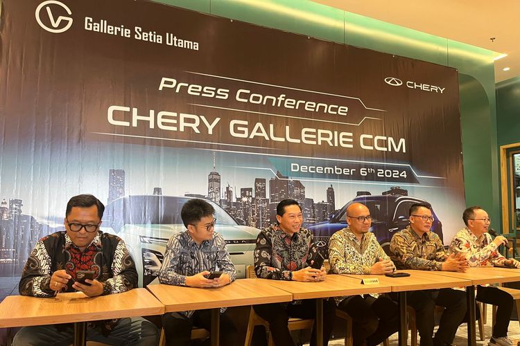 Chery resmikan jaringan dealer ke-39 di Indonesia, sekaligus umumkan City Store kedua di Cibinong City Mall.