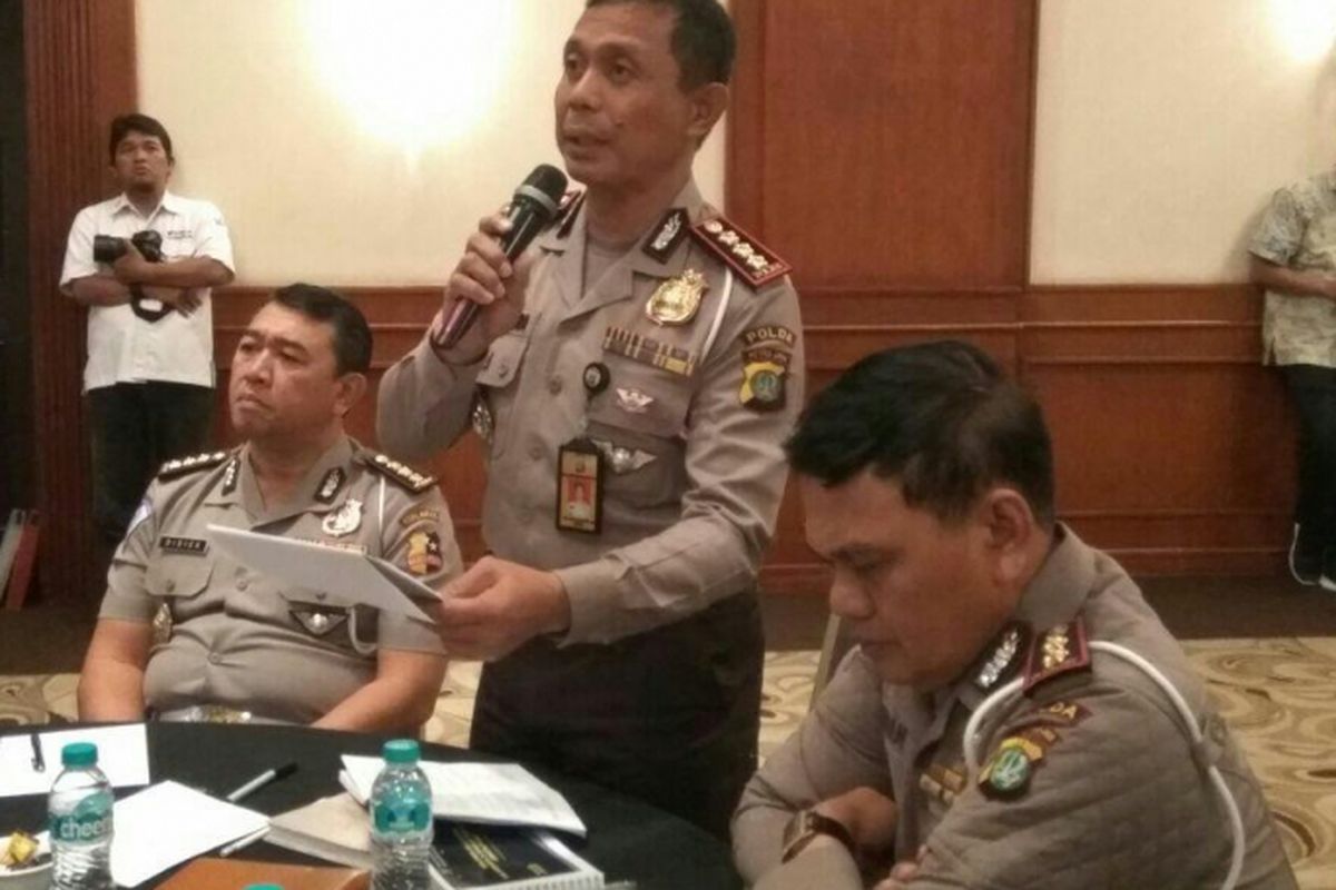 Direktur Lalu Lintas Polda Metro Jaya Kombes Halim Pagarra saat menghadiri focus group discussion penataan lalu lintas dan kawasan Stasiun Tanah Abang di Hotel Millenium, Jakarta, Kamis (4/1/2018).