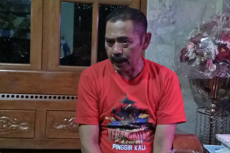 Mantan Wali Kota Solo FX Hadi Rudyatmo atau akrab disapa Rudy di rumahnya Pucangsawit, Kecamatan Jebres, Solo, Jawa Tengah, Jumat (27/5/2022).