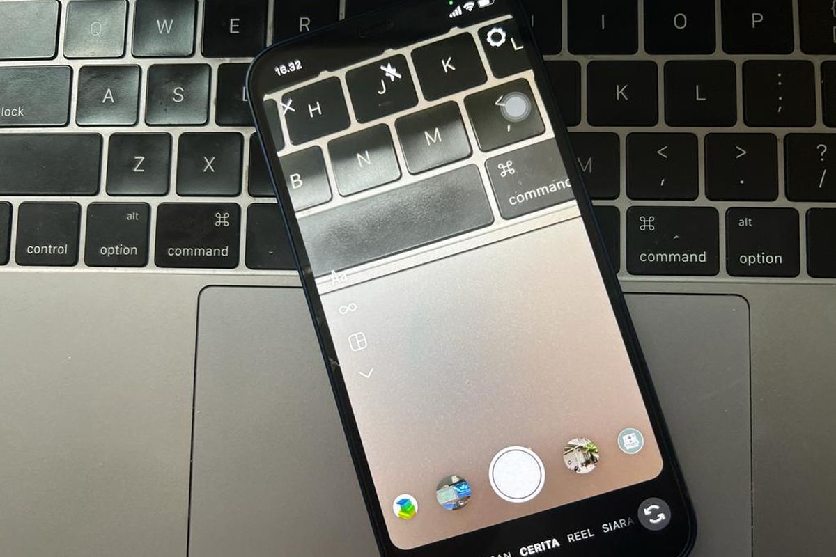 Ilustrasi masalah iPhone tidak bisa membuat Story IG pakai kamera depan-belakang.