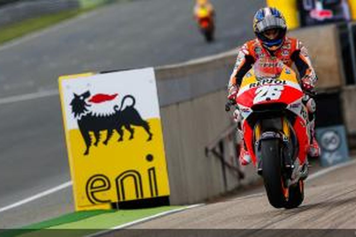 Pebalap Repsol Honda asal Spanyol, Dani Pedrosa, membalap di Sachsenring pada sesi kualifikasi GP Jerman, Sabtu (12/7/2014).