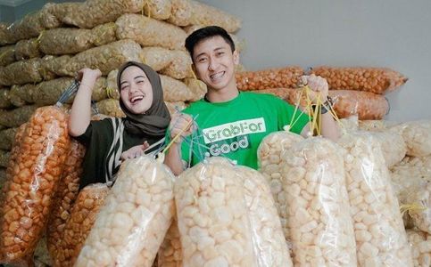 More Than Virtual Hugs: Grab Indonesia Helps SMEs Go Digital