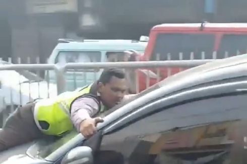 Fakta dan Kronologi Polisi Nyangkut di Kap Mobil untuk Tilang Pengemudi