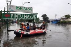 Terendam Banjir, Jalan ke RSI Sultan Agung Semarang Tak Bisa Dilalui Kendaraan