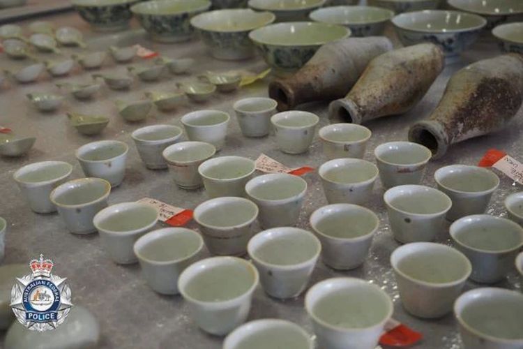Sebagian dari keramik antik yang dikembalikan  ke Pemerintah Indonesia.