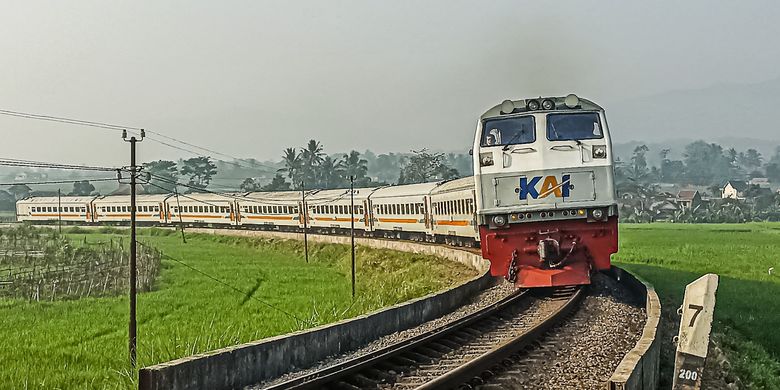 PT KAI gelar promo 12.12 dengan menghadirkan diskon tiket kereta 20 persen untuk keberangkatan tanggal 12-17 Desember 2025.