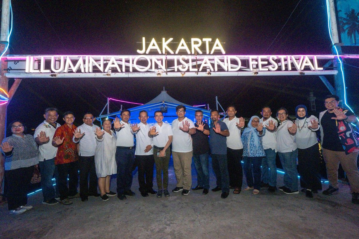 Disparekraf DKI Jakarta gelar Jakarta Illumination Island Festival di Kepulauan Seribu tanggal 2 hingga 8 Juni 2025.