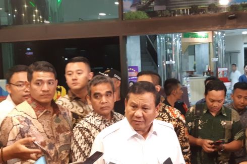 Selain Jenguk Wiranto, Prabowo Besuk Kivlan Zen